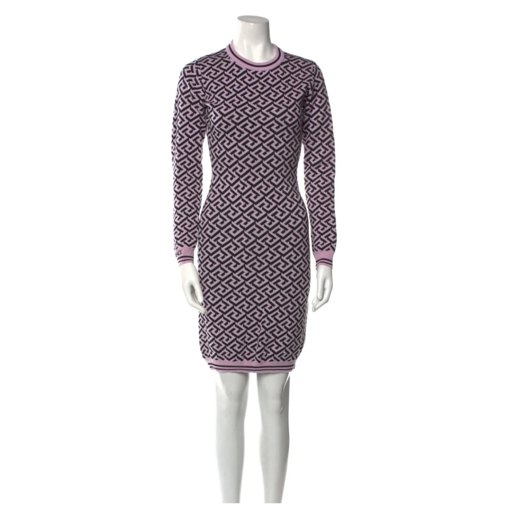 Versace Printed mini dres size, extra small, excellent pre.condition